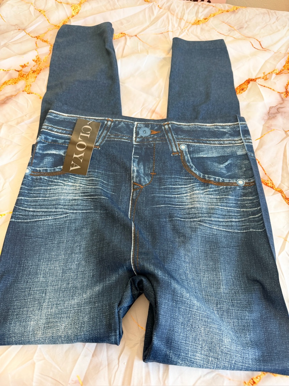 Leggings size L (runs small) NWT